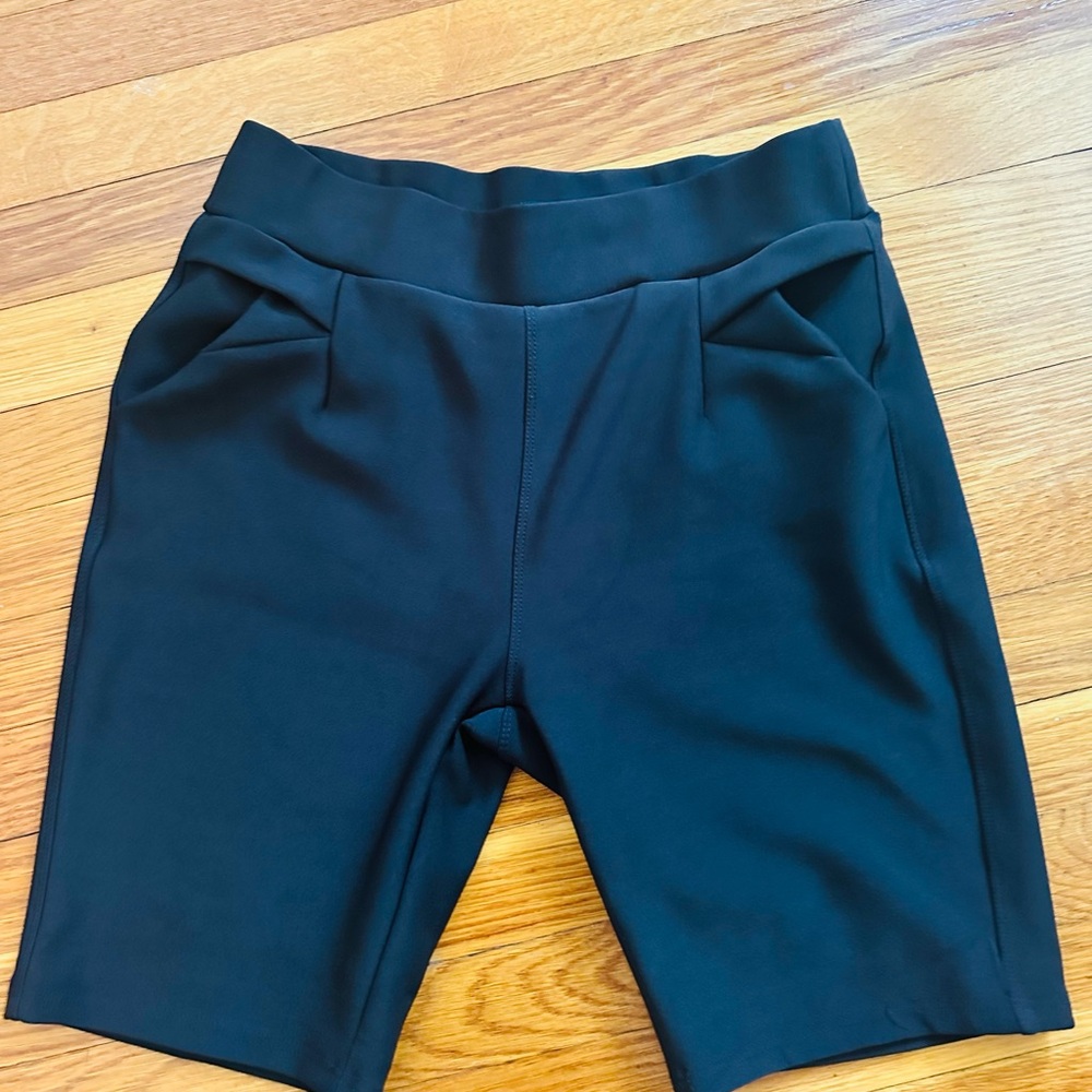 Kay Unger Black Women's Shorts